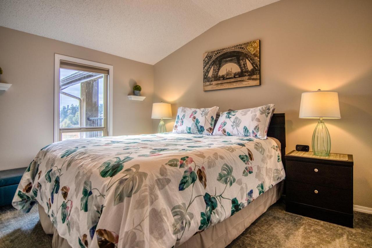Mountain Getaway Condo - 5 Min Walk To The Beach! Инвермир Экстерьер фото